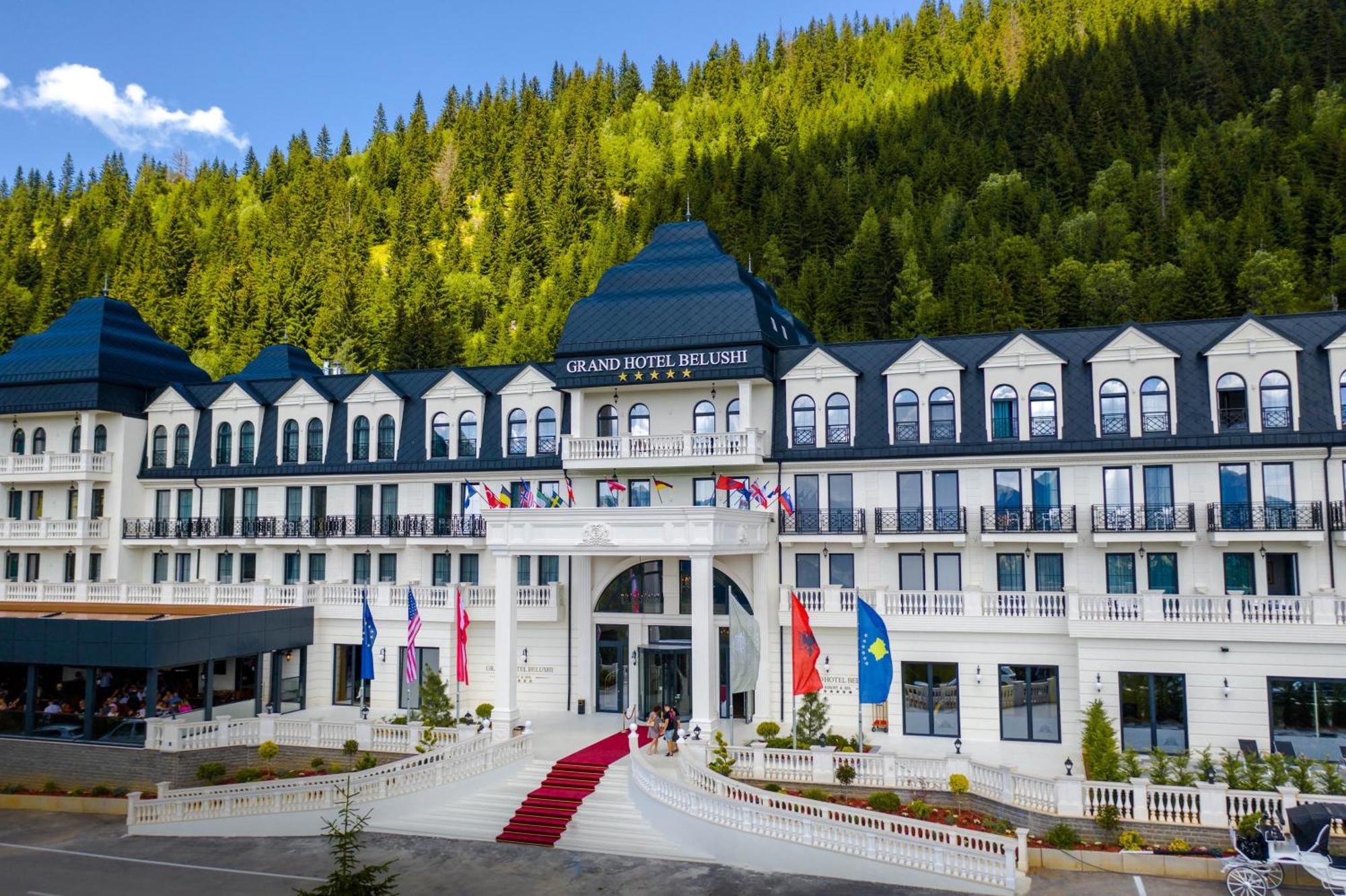 Grand Hotel Belushi Boge المظهر الخارجي الصورة