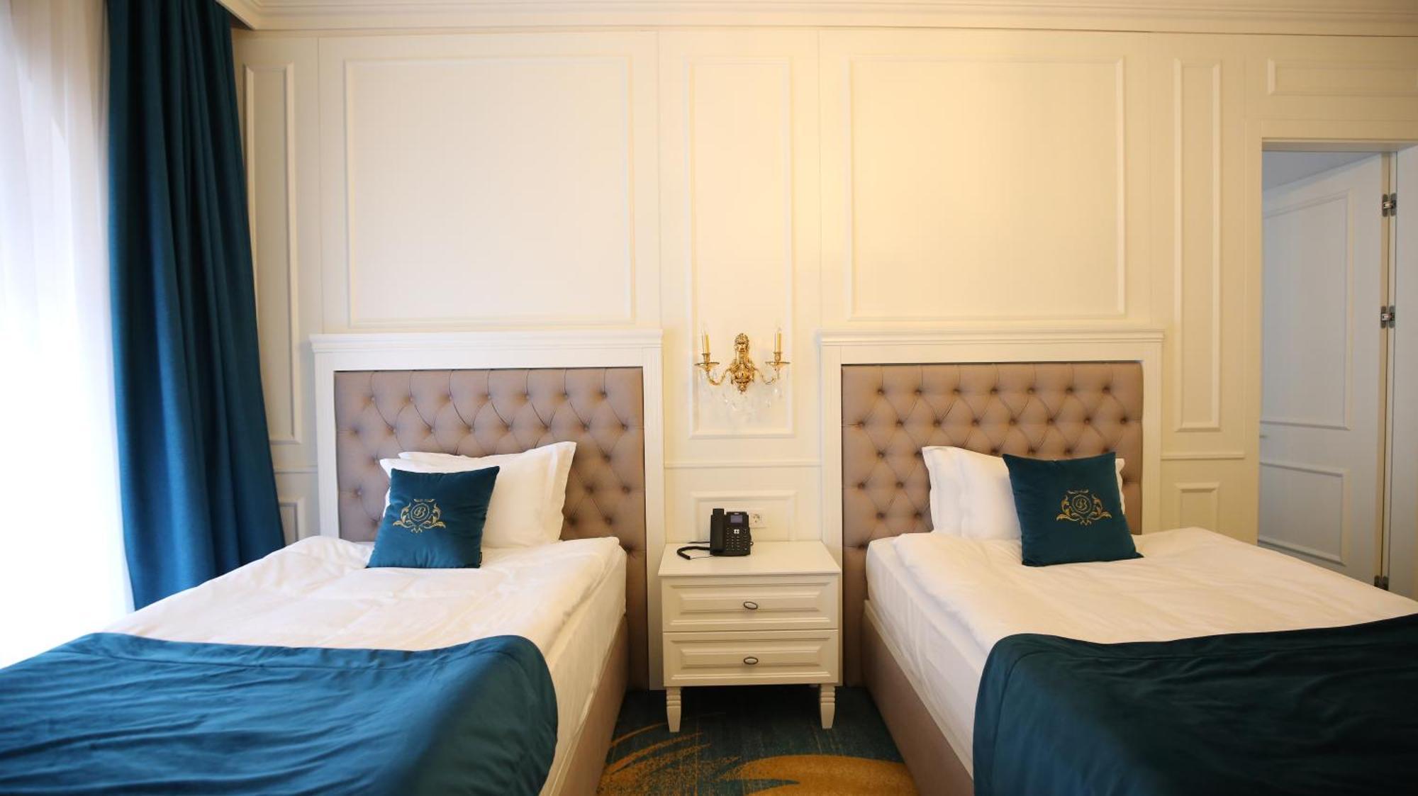 Grand Hotel Belushi Boge المظهر الخارجي الصورة